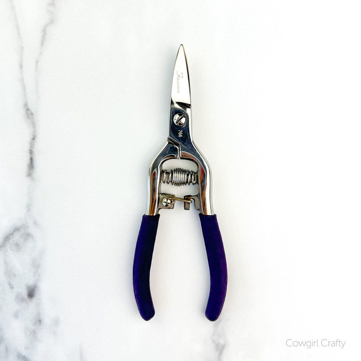 Rag Quilt Spring-Action Locking Scissor Snips 6-1/2in #766SP