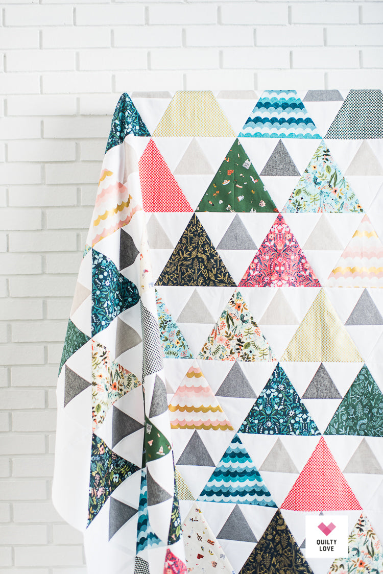 Triangle Peaks Modern Quilt Pattern | Fat Quarter Quilt | Emily Dennis | Quilty Love